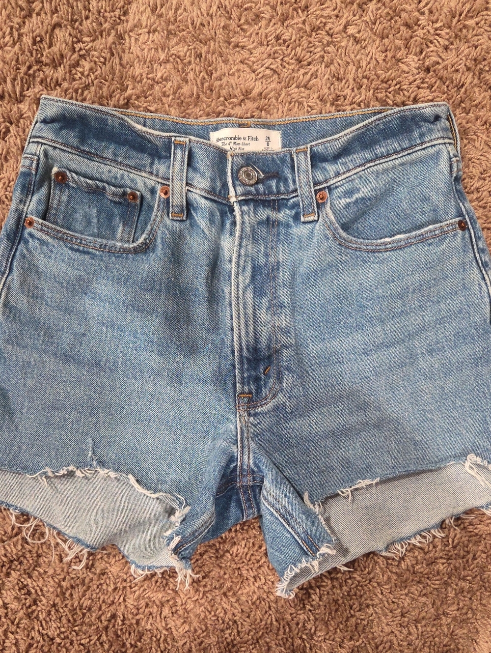 NWOT Abercrombie & Fitch Light Wash Denim Cutoff Shorts